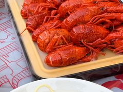 -肥肥虾庄·金牌油焖大虾(汉街SKP店)