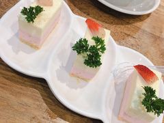 草莓芝士蛋糕-赏点粤式点心(广州塔店)