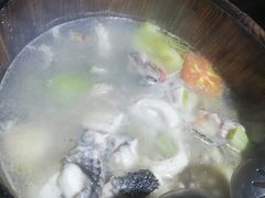 -秋语木桶鱼.酸菜鱼(开发区火车站店)