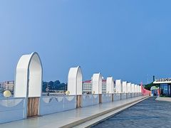 -北戴河碧螺塔海上酒吧公园