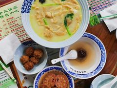 香炸糯米肉圆-粗茶淡饭(东关街店)