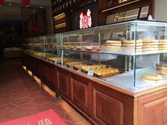 面包甜点陈列柜-百饼园(澳门路店)