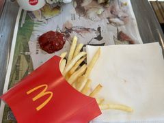 -麦当劳(杨林得来速店)