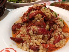-肥肥虾庄·金牌油焖大虾(汉口城市广场店)