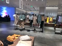 -URBAN REVIVO(西安Momopark店)