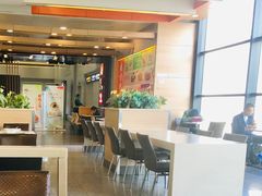 -东方既白(上海浦东国际机场)