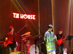 -TZ House音乐现场(来福士中心店)