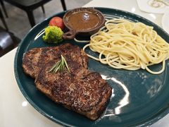 -丽莎沙拉轻食餐厅(国贸店)