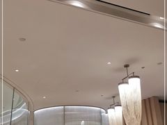 -香港百合居(LCM置汇旭辉广场店)