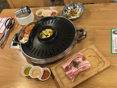 -江南猪肉商会无限续吃(弘大店)