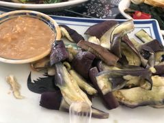-八两八金·莱芜特色炒鸡(市南漳浦路店)