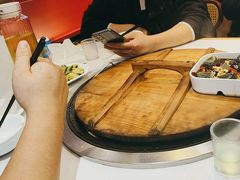 -鲁员外地锅鸡地锅鱼(古墩路店)