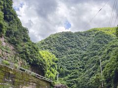 -安吉龙王山峡谷漂流