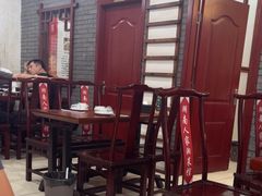 -湖南人家湘菜馆(镇江路店)