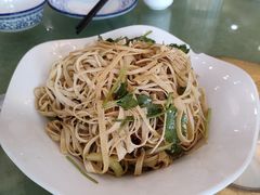 下酒小菜拌豆腐丝-桃子餐厅·天津菜(红星路直营店)