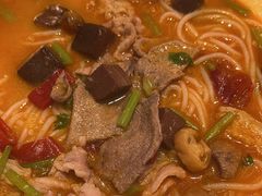 -粉小主·贵州酸汤牛肉粉(南京仙林金鹰店)