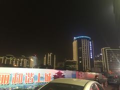 -龙翔服饰城(龙翔大厦店)