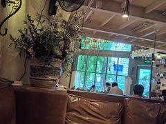 -玛格萝妮比萨屋(陆家浜路店)