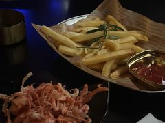 -145号U&Lounge Bar