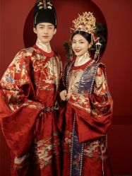 -挪娅婚纱摄影皇家会所