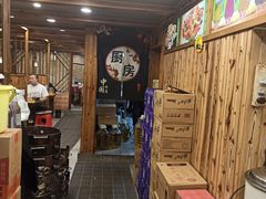 等位区-老东镇啤酒屋海鲜加工·蒸汽海鲜·海鲜烧烤(台东店)