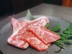 -铭牛烧肉·和牛海鲜自助(高新月牙湖店)