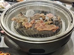 -啊美丽炭火烤肉(滑翔一店)