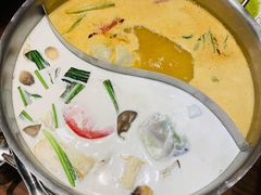 鸳鸯锅底-樾餐厅泰式海鲜火锅(民歌湖店)