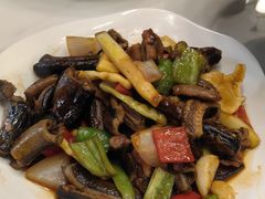 -阿峰饭店·本地土菜馆·农家土鸡煲·一品神仙鸡(报福店)