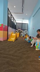 -孩子王(昆山招商花园城店)