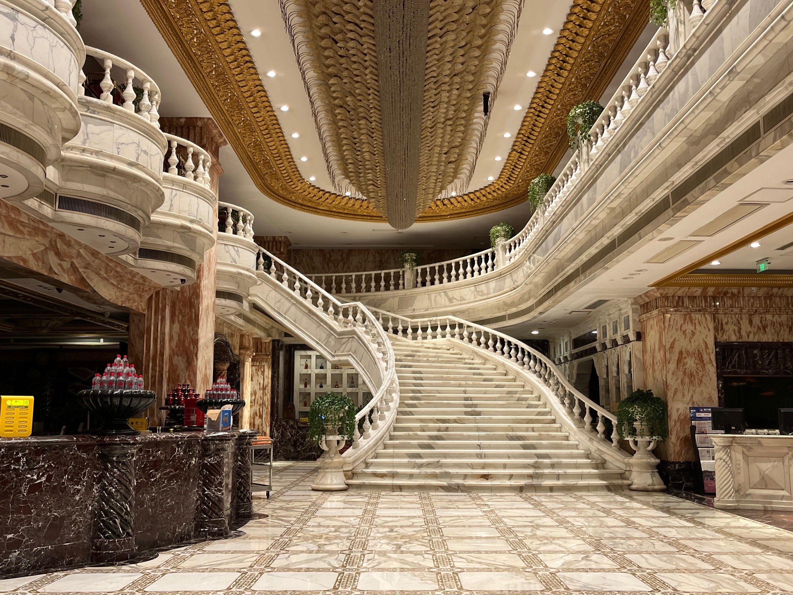 气势豪华的酒店大堂