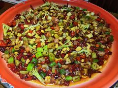 鲜椒牛蛙锅-锦上中式酒馆(南内环店)