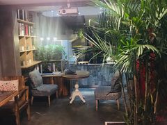 -HIGH FIVE哈福手工汉堡(桂林路店)