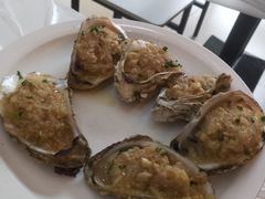 -覃记海鲜美食餐厅