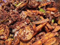 -嘎嘎鸭下巴·爆辣干锅(女人街店)