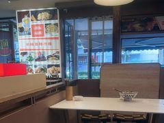 -阿瓦山寨·湘菜现炒·剁椒鱼头王(咸阳总店)