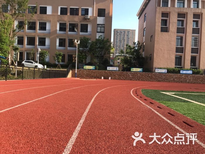 雅礼建业中学图片 第2张