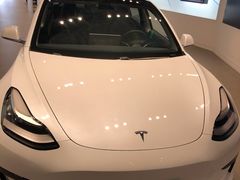 -TESLA 特斯拉(上海太古汇体验店)