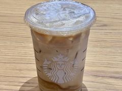 -星巴克(青岛火车北站候车大厅店)