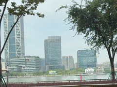 -蟹家大院 · 独揽江景(滨江店)