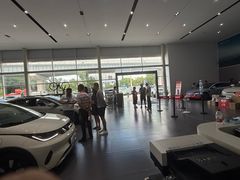 -比亚迪上海弘仁4S(杨浦店)