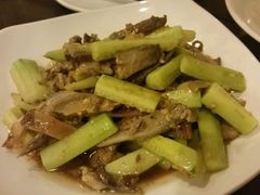 android_upload_pic-老牌坊•鲁菜名店•地道济南菜(大观园商埠店)