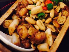 藕尖椒麻鸡-院落创意菜