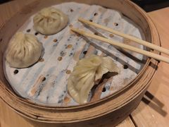 虾仁鲜肉小笼-朱新年·苏式汤团·面点(北寺塔店)