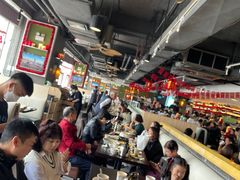 -大头虾越式风味餐厅(光明广场店)