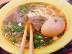 -华中科技大学东三学生食堂