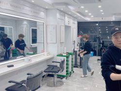 -镁连社·美联社