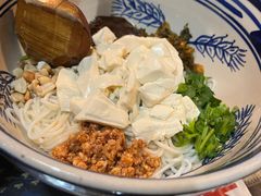 -蜗牛小馆醉乡民谣云南菜(惠新西里店)