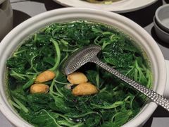 鸡汤时蔬-桂满陇·手作小笼包&江南叫花鸡(中山公园店)