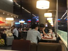 -肯德基(虹桥机场T2北指廊精选外卖点店)